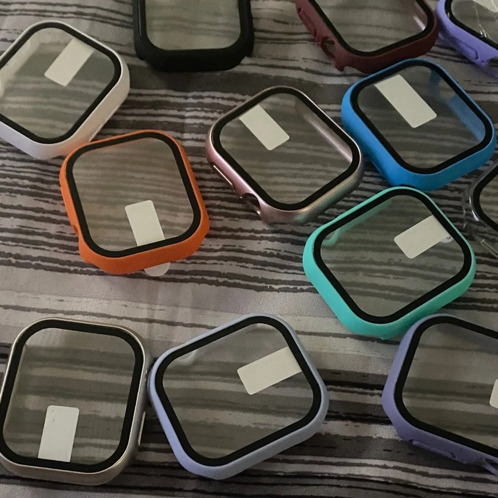 Protective Silicone Clip-On Case for Smartwatch - Multiple Colors